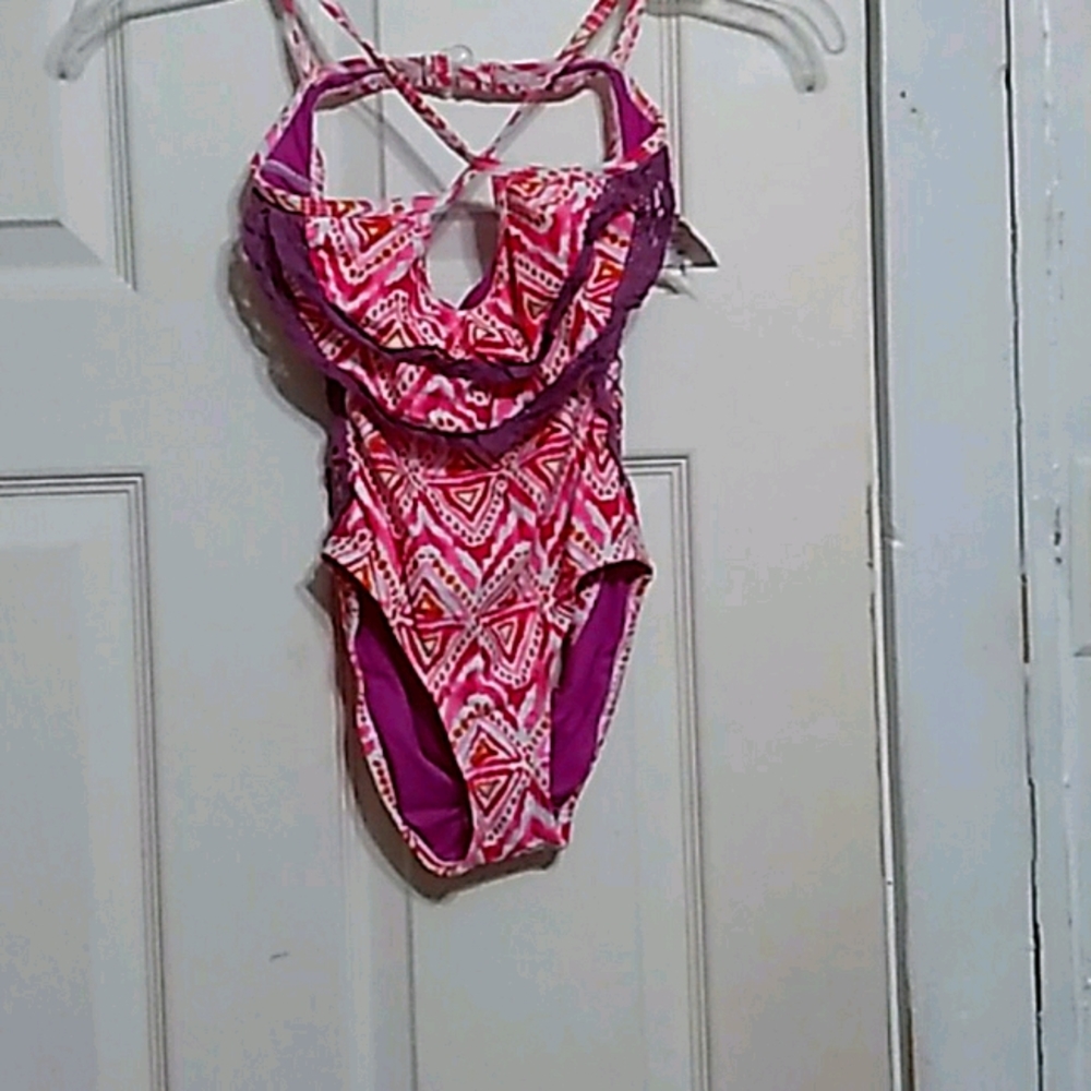 Brand new swimsuit stretchy back out 1 piece